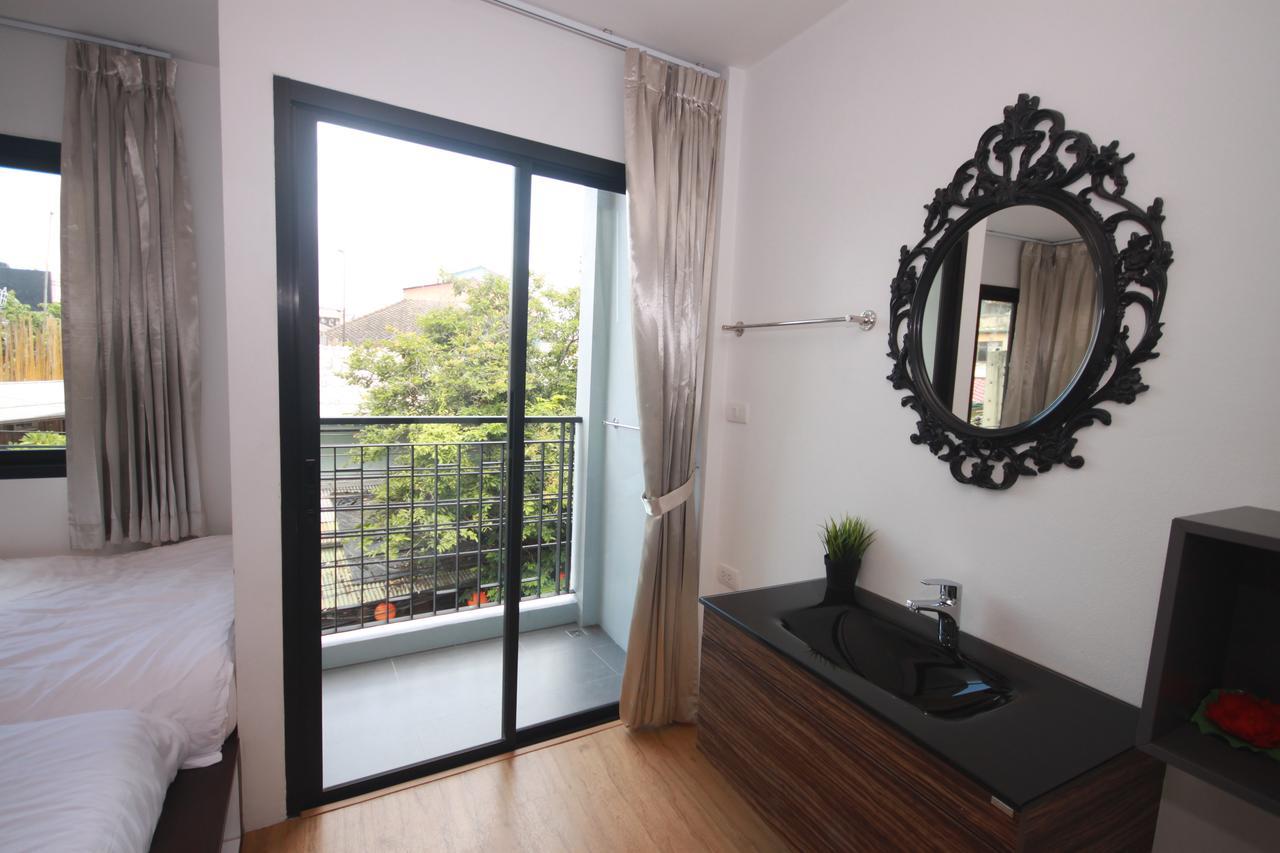 Darin Hostel Банкок Екстериор снимка