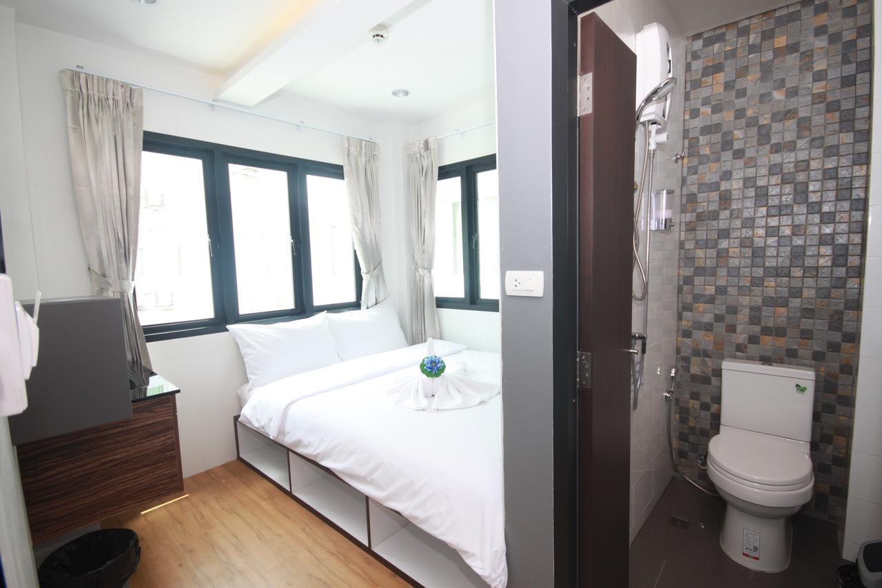 Darin Hostel Банкок Екстериор снимка