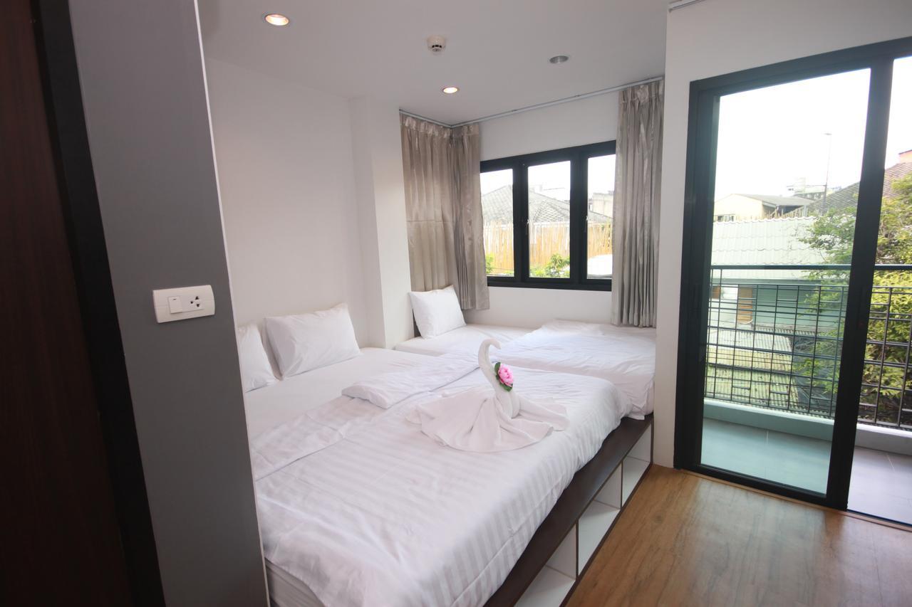 Darin Hostel Банкок Екстериор снимка